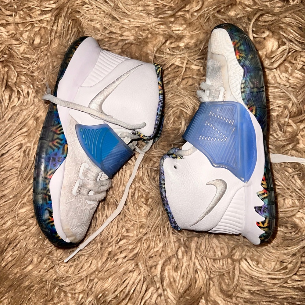 Nike Kyree Irving shoes